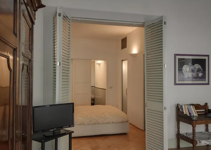 Duomo Apartment Incredible Location!